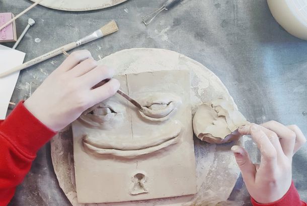 Kreativt arbejde med konfirmand ordet