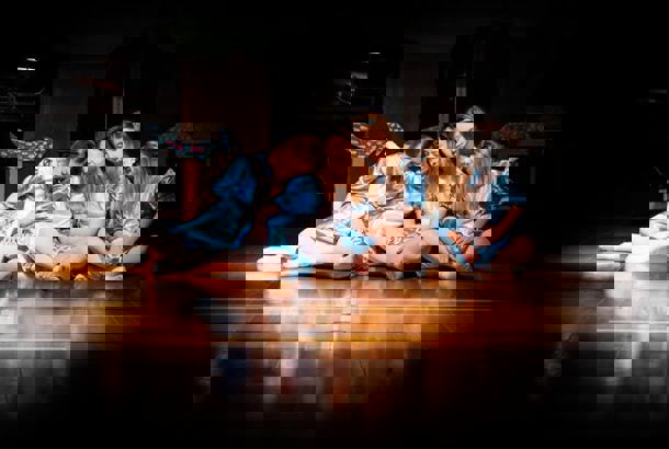 Teaterprojekt "Alice i eventyrland