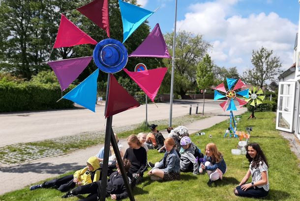 Vindmøller lavet af elever
